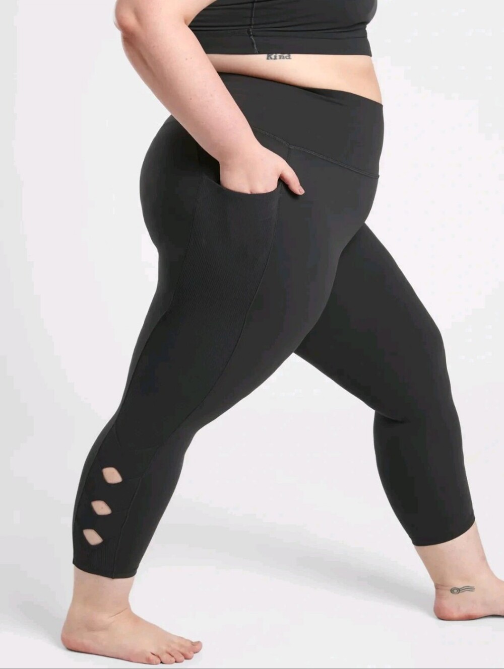 Athleta Salutation Stash Pocket II Cutout 7/8